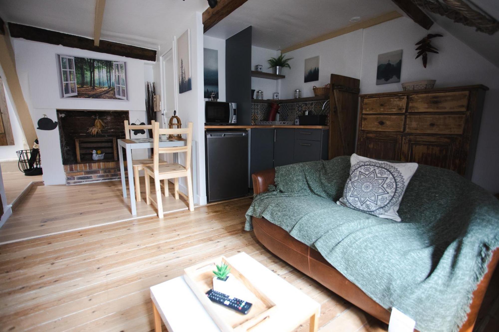 La Villa Au Petit Bonheur Honfleur Exterior photo